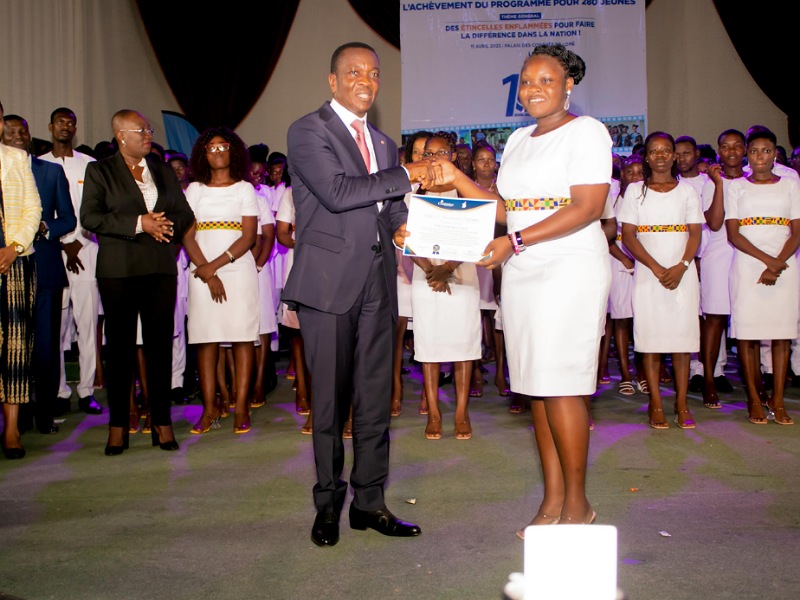 Compassion International Togo : 280 jeunes prennent leur envol après 15 ...